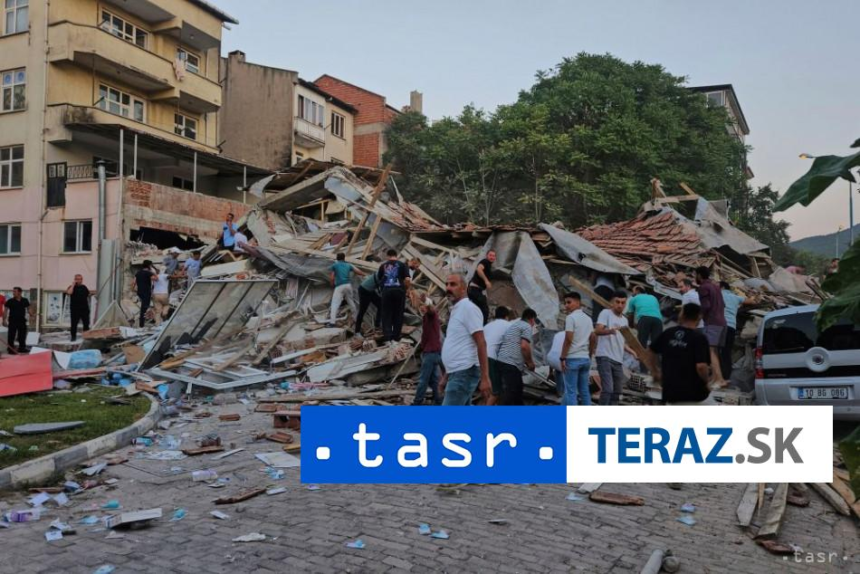 SILNE ZEMETRASENIE V TURECKU Otrasy citili aj v Izmire