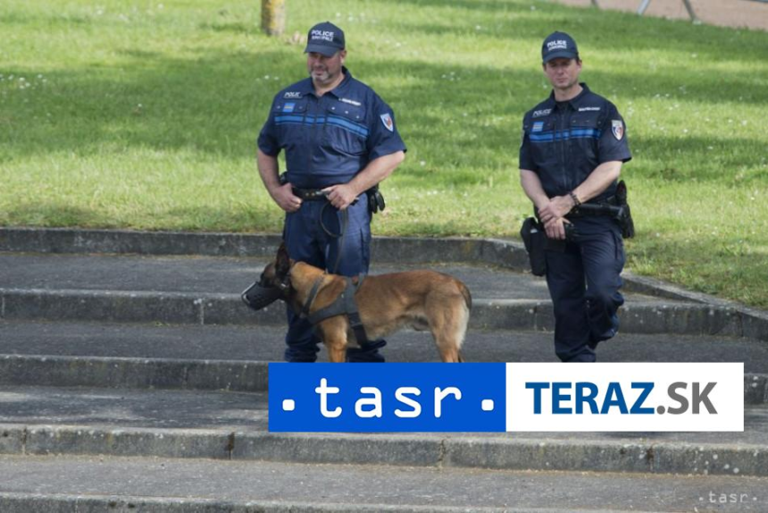 Strelba v skole V Minneapolise zomreli traja ludia