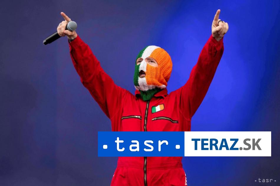 Kanada zakazala vstup irskej rapovej skupine Kneecap
