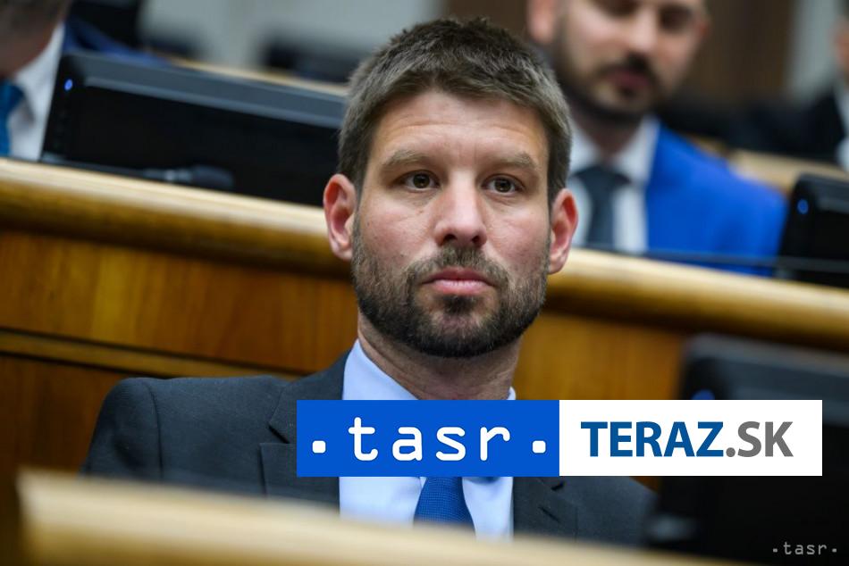 M Simecka Fico sa boji reakcie na konsolidaciu