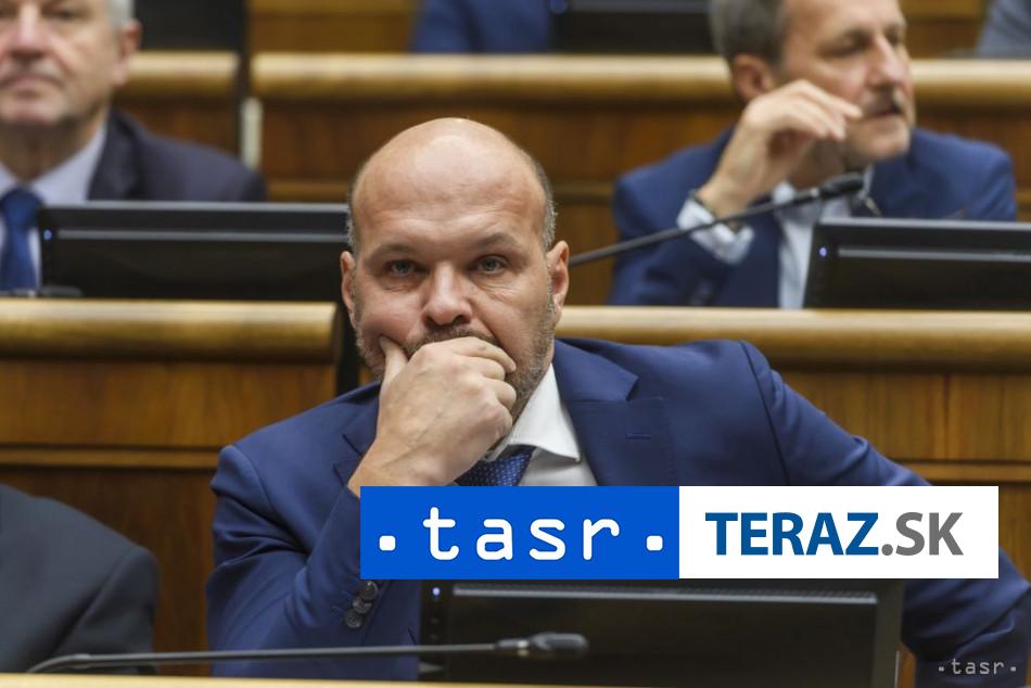 NRSR 15 september nahradi 6 januar ako sviatok