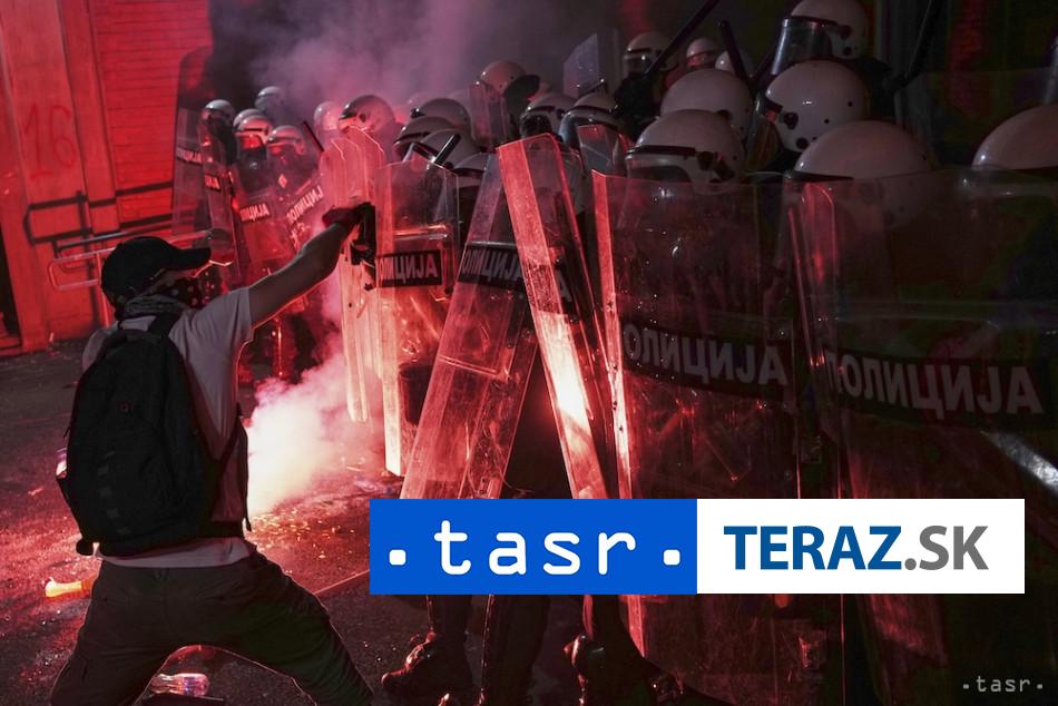 V Srbsku opat protestovali proti vlade a policajnej brutalite