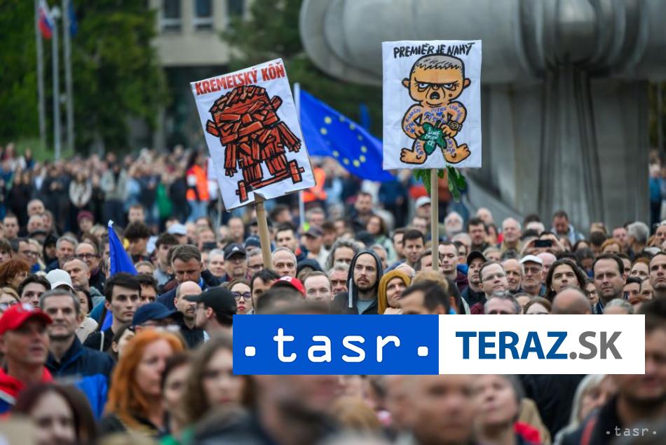 V niektorych mestach sa konaju protesty proti konsolidacii