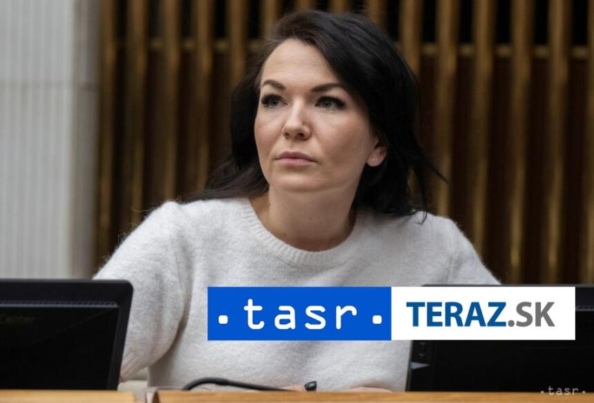 Parlament schvalil nezmyselne uznesenie k emisnym kvotam