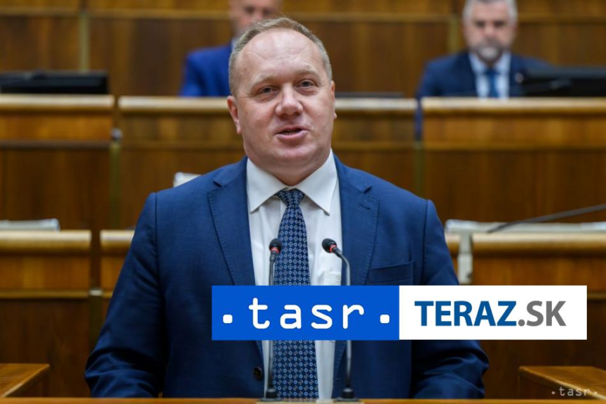 R Vasecka odchadza z poslaneckeho klubu Slovensko Za ludi KU