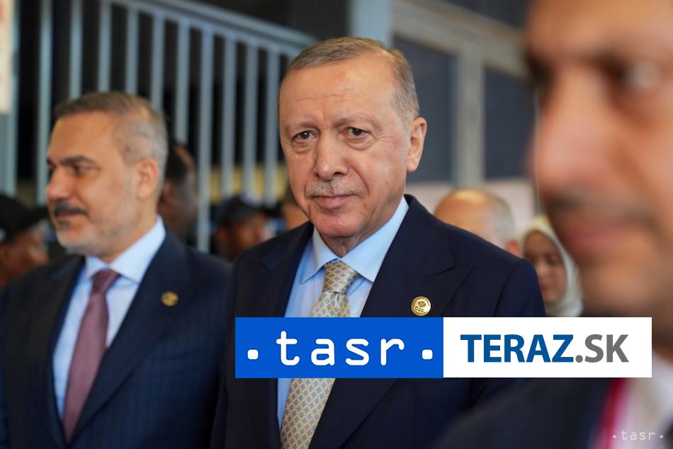 Erdogan oznamil ze bude v pondelok telefonovat s Putinom