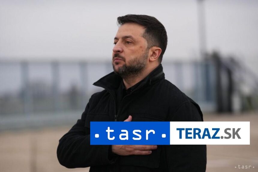 Zelenskyj sa snazi ozivit mierove rokovania navstivi Turecko