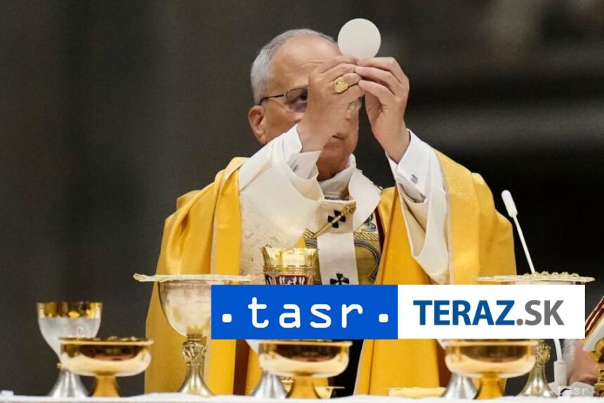 Lev XIV odsluzil prvu polnocnu omsu svojho pontifikatu