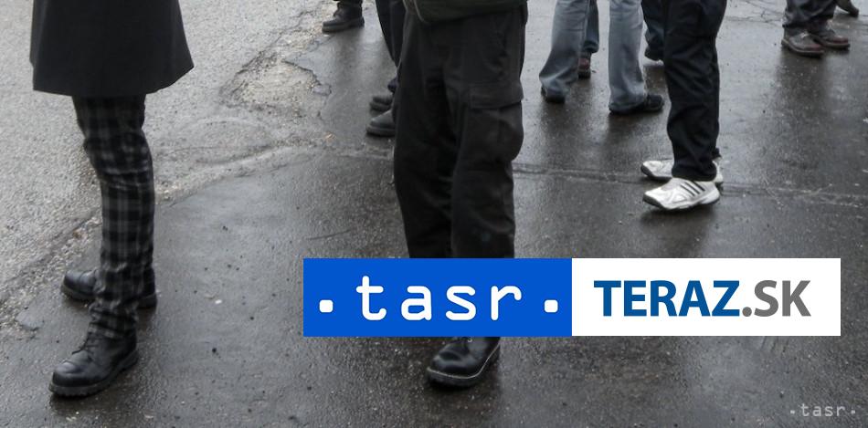 Studenti v Cesku protestovali proti motoristom na cele envirorezortu