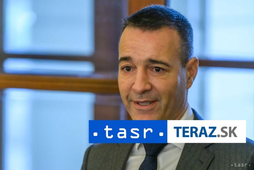 Drucker Riaditelia skol hodnotia zakaz mobilov pozitivne