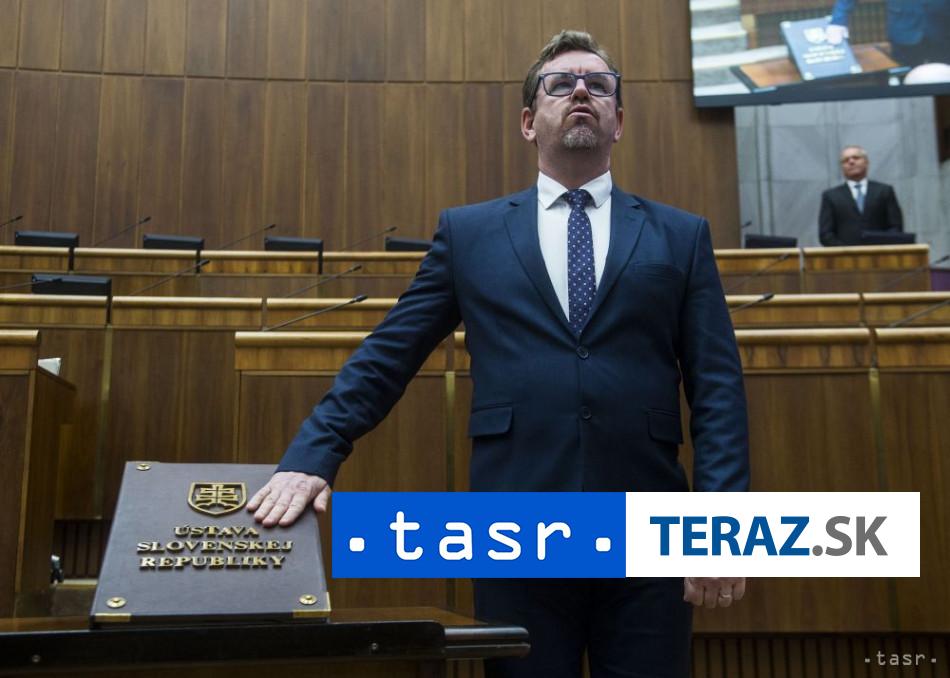 M Smilnak prijme osobnu politicku zodpovednost