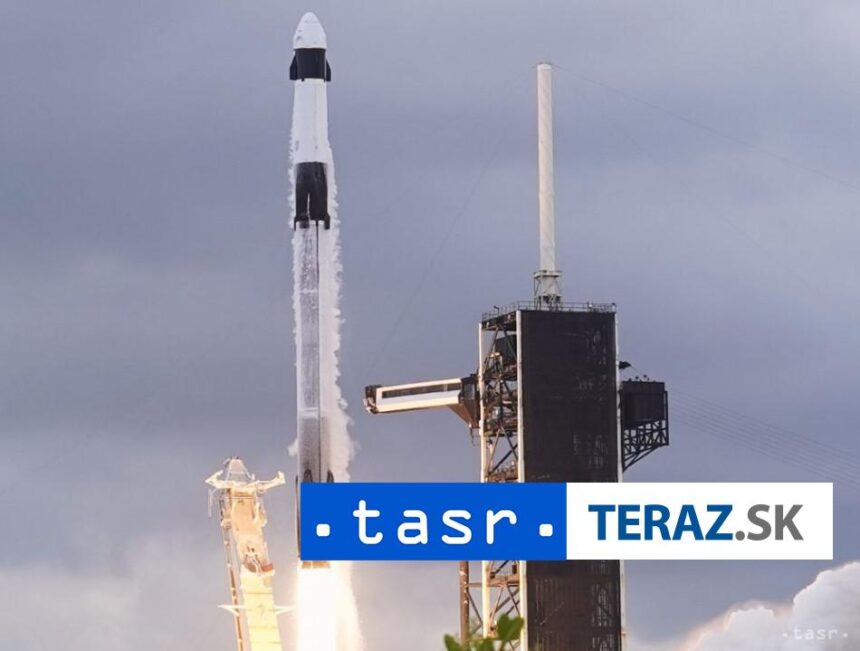 NASA pre zdravotne problemy astronauta stiahla posadku Crew 11
