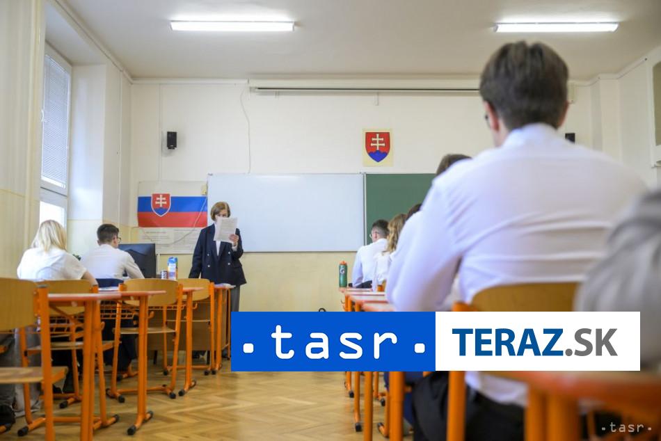 Od januara vstupuju do platnosti zmeny v skolstve