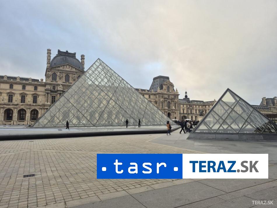 Parizske muzeum Louvre je v pondelok zatvorene kvoli strajku