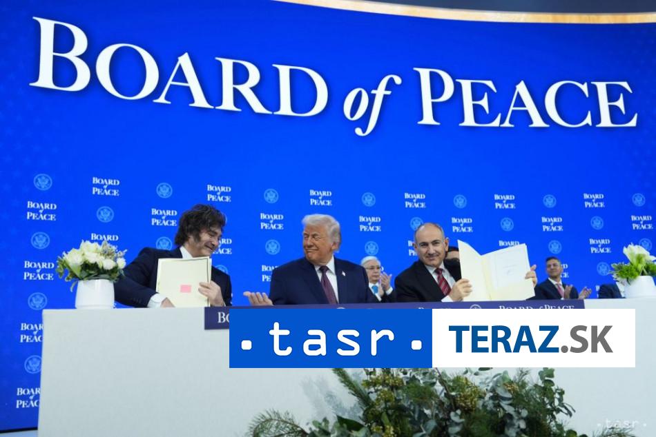 Trump podpisom Charty zalozil Mierovu radu