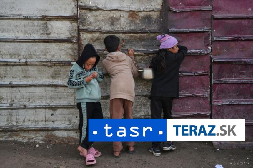 UNICEF privezol do Pasma Gazy vytvarne potreby pre deti