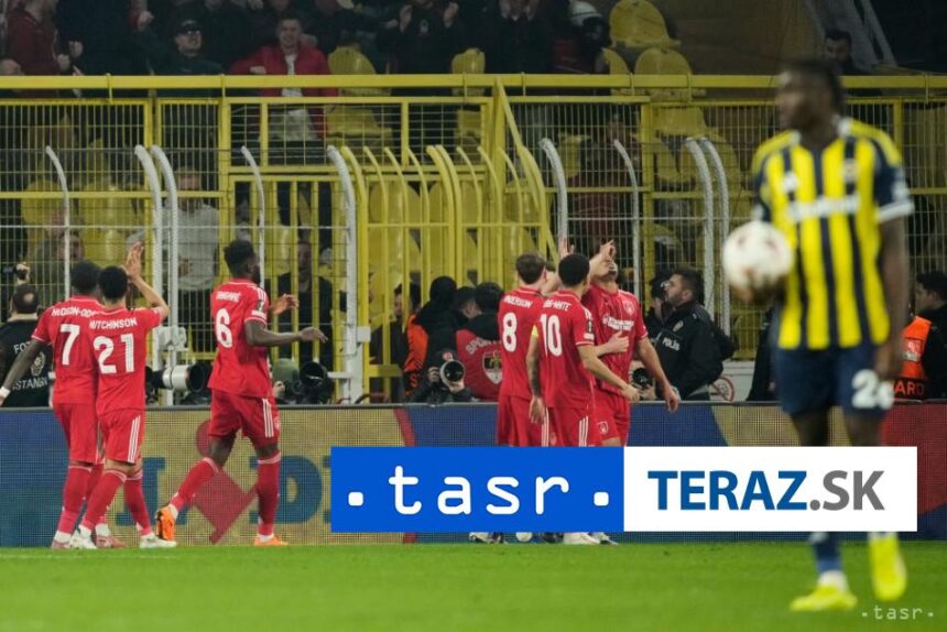 Fenerbahce podlahlo Nottinghamu 0 3 Skriniar nedohral zapas