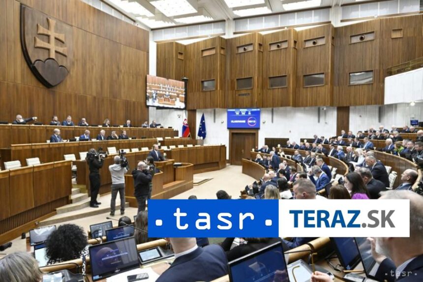 Piatkove rokovanie uzavrela sprava ministra financii o audite