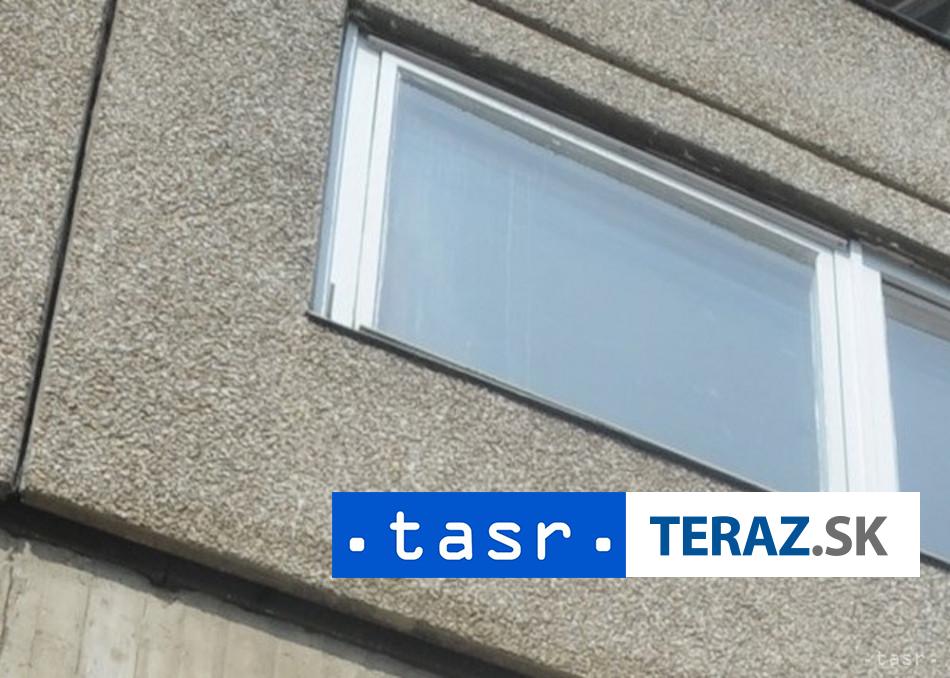TRAGEDIA V PETRZALKE 90 ROCNA STARENKA VYHLA Z BYTE