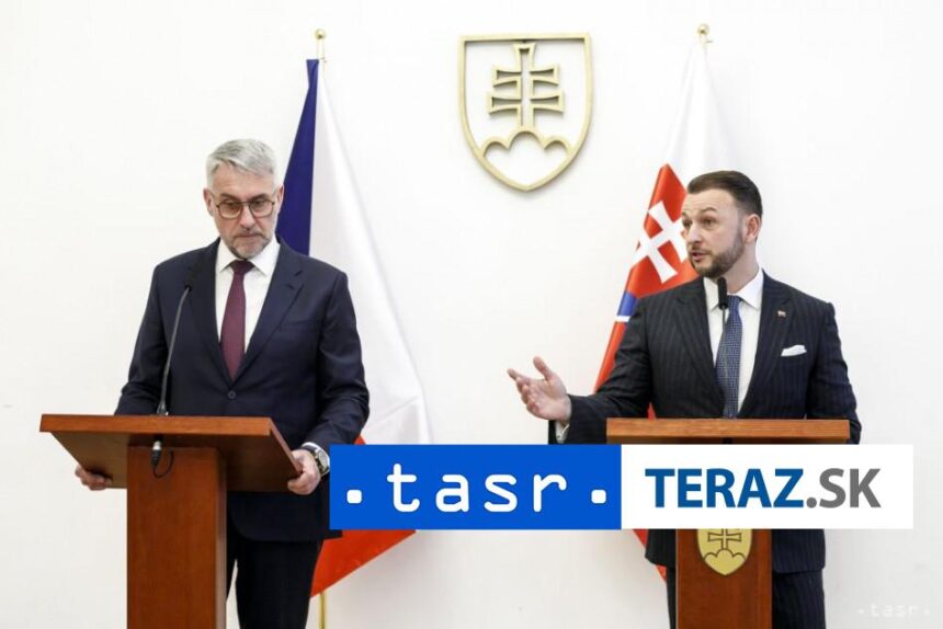 utaj Estok podpsal s eskm ministrom vntra zmluvu o spoluprci