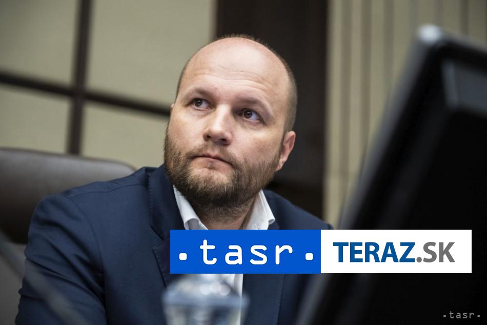 Opozicia kritizuje plan legislativne zaviest institut stavu ohrozenia