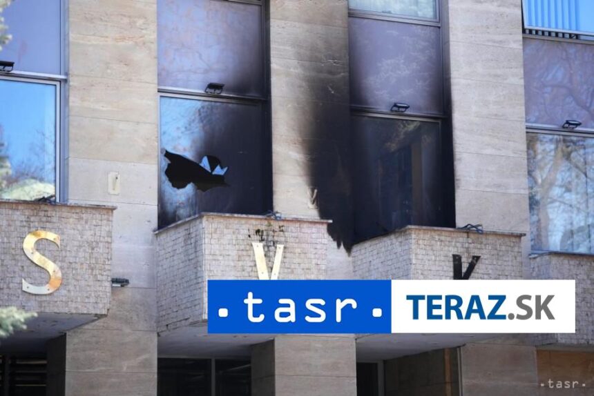 VYBUCHY V PRAHE Na Rusky dom dopadli Molotovove koktaily