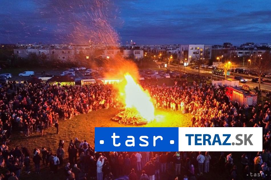 K velkonocnym mierovym pochodom v Nemecku sa pripojili tisice ludi