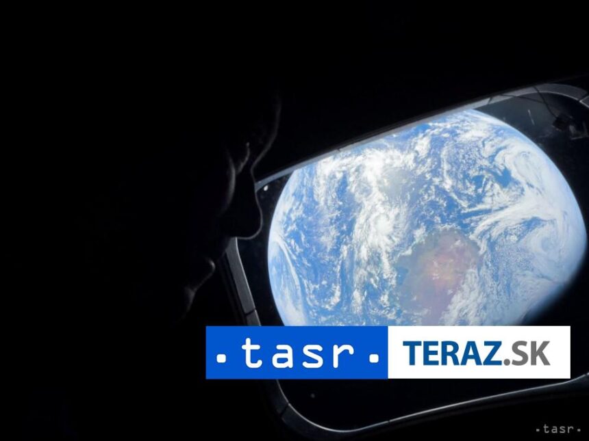 Misia Artemis 2 sa dostala pod vplyv gravitacneho pola Mesiaca