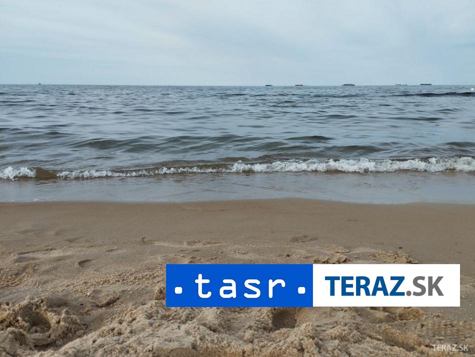 Pri pobrezi Talianska zachranili 32 migrantov 71 je nezvestnych