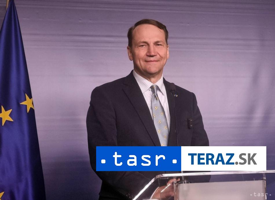 Sikorski Problem s Ficom letiacim do Moskvy cez Polsko uz