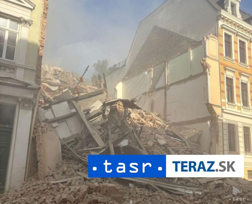 Nemecki zachranari objavili tela dvoch osob nezvestnych po zhruteni budovy