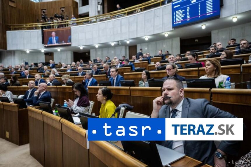Poslanci pokracuju v diskusii o volbe z zahranicia