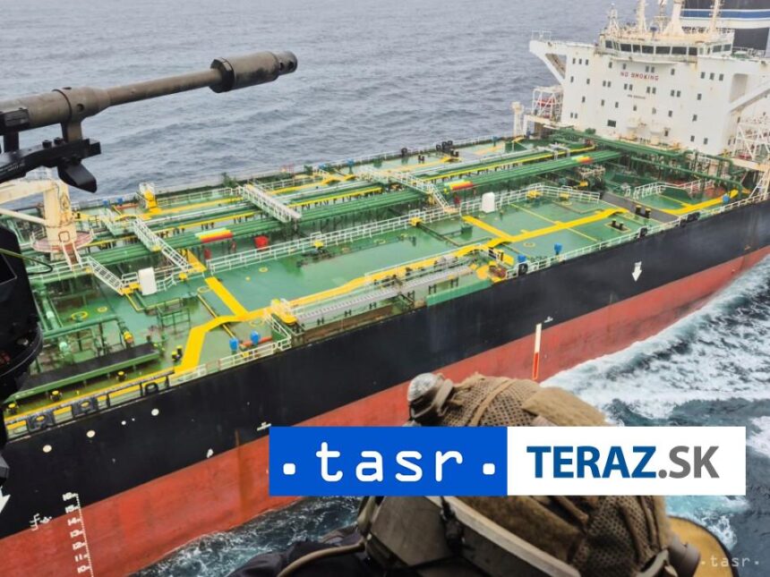 Francuzi zadrzali ruskeho kapitana zaistenego tankera Tagor