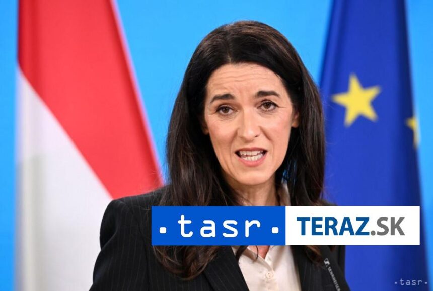 Orbnov Madarska zahranicna politika je opat proaktivna aj vo V4