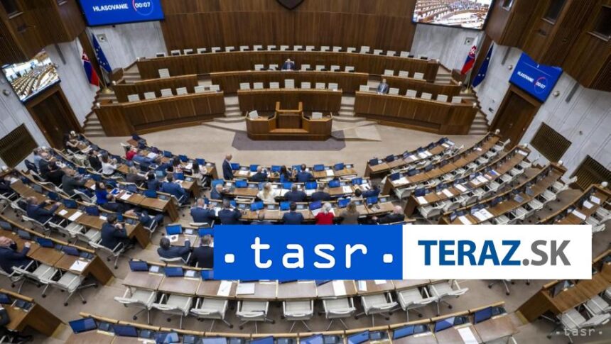 Parlament pokracuje v riadnej schodzi debata sa vedie o liekovej reforme