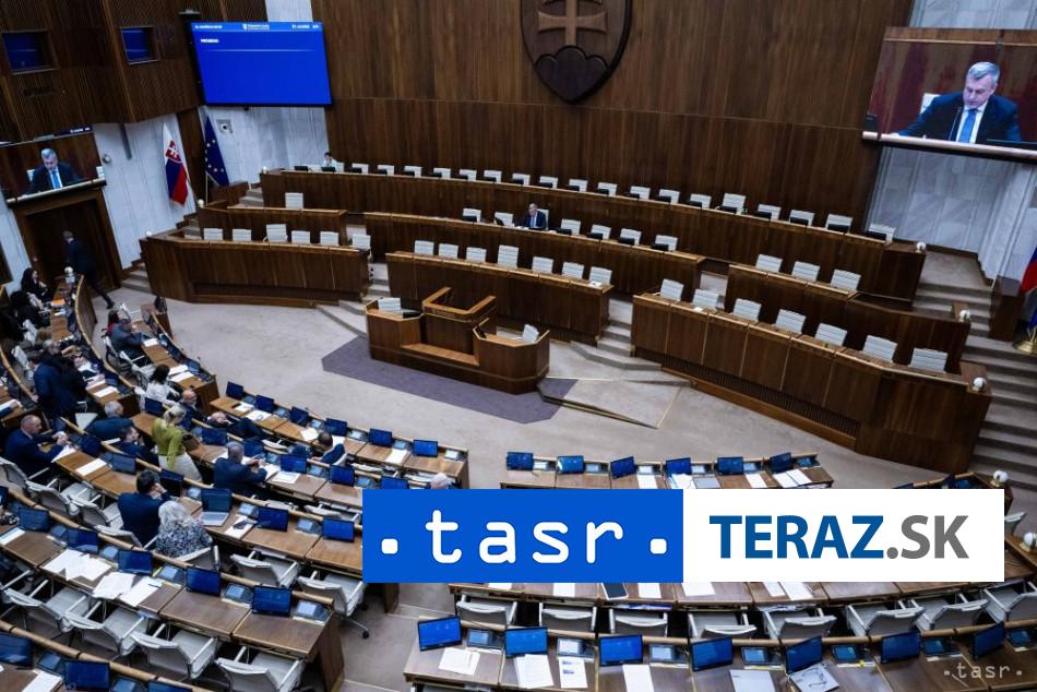 Poslanci sa stretnu uz v pondelok na schodzi rokuju stvrty tyzden