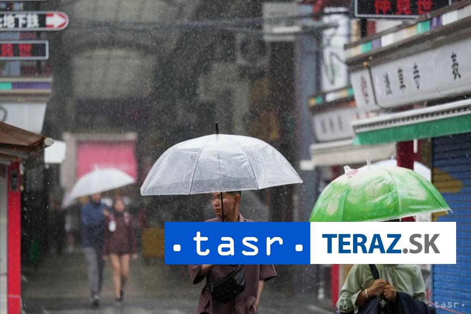 RIZIKO ZAPLAV v Tokiu Tropicalna burka zasiahla japonske pobrezie
