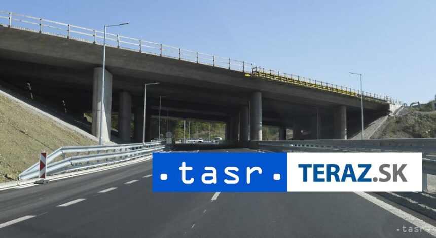 TRAGEDIA NA DIALNICI Zrazku dvoch vozidiel neprezilo osem osob