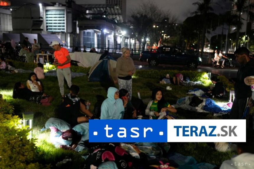 Venezuela Zachranari pokracuju v prehladavani trosiek po zemetraseniach