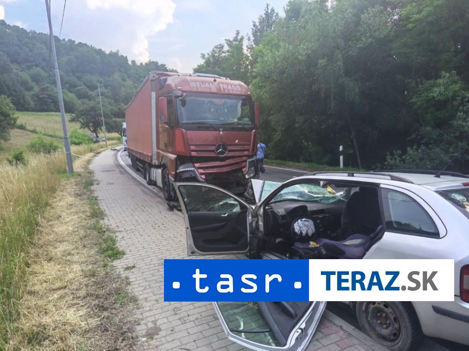 ZRAZILI SA S KAMIONOM V Giraltovciach prisli o zivot dvaja ludia
