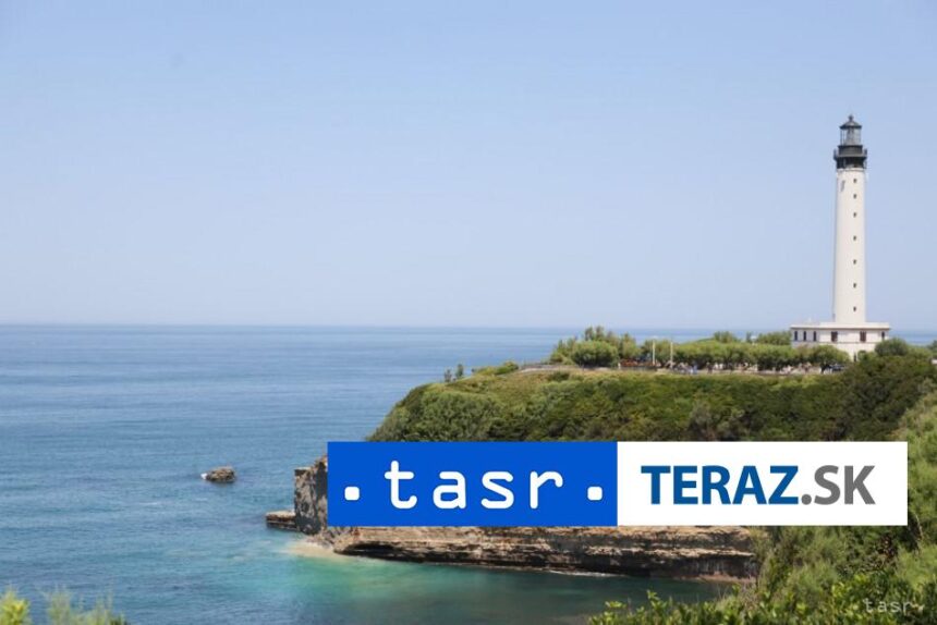 v letovisku biarritz sa zrutila cast utesu jedna osoba prisla o zivot