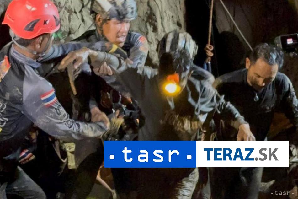 zachranari v laose ukoncili patranie po muzoch uviaznutych v jaskyni