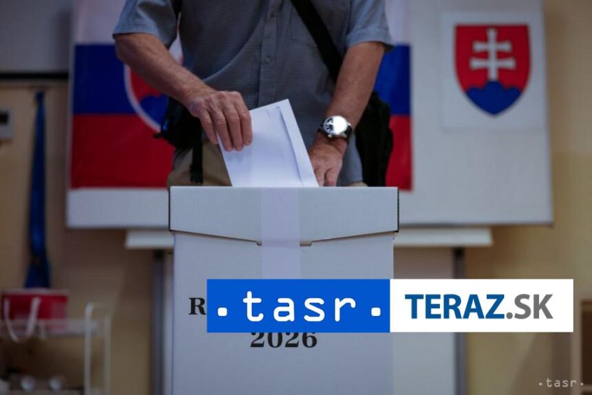Hlasovat v referende prisli aj niektori predstavitelia opozicie