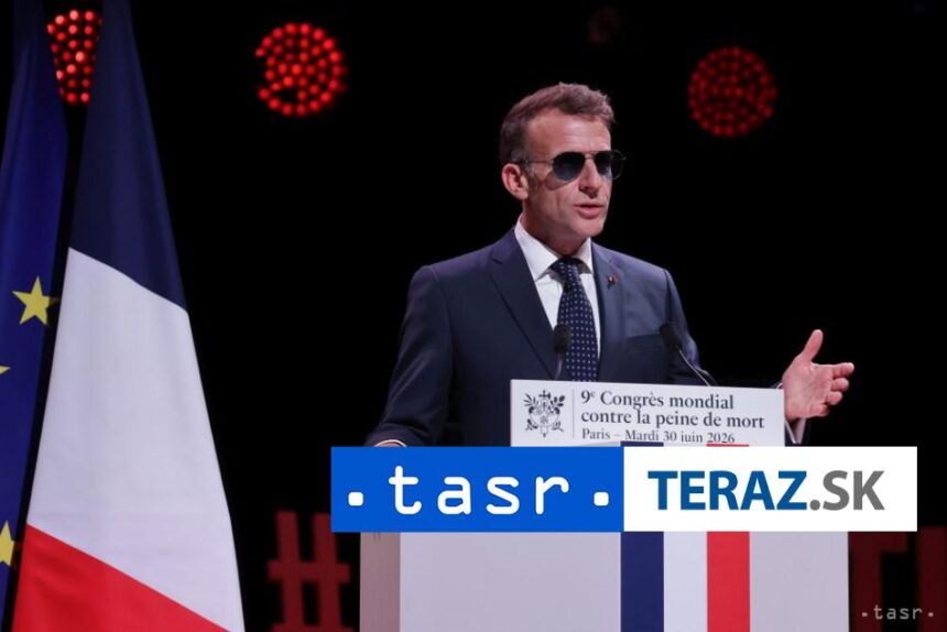 Macron varoval pred vedenim debat o podpore trestu smrti
