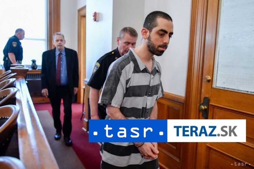Muz ktory bodol spisovatela Rushdieho bol uznany za vinneho z terorizmu