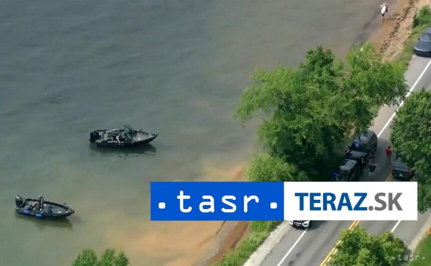 Traja ludia zomreli po prevrateni clna na jazere v state Wisconsin