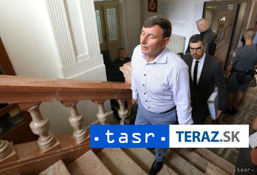Oistec pokraoval vypoveou obalovanho bvalho fa FS Frantika I