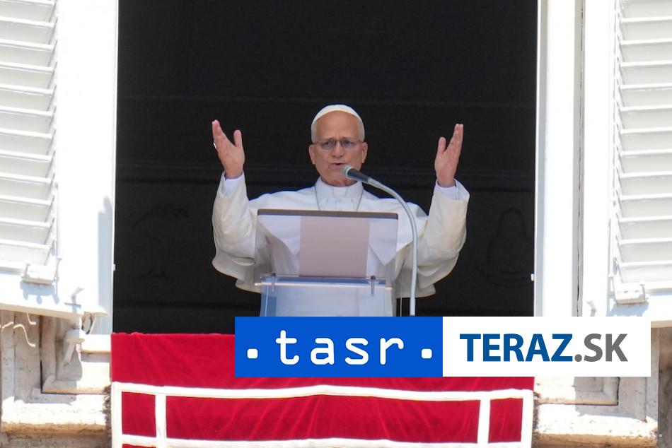 Papez vyzval na vacsie usilie v boji proti epidemii eboly v KDR