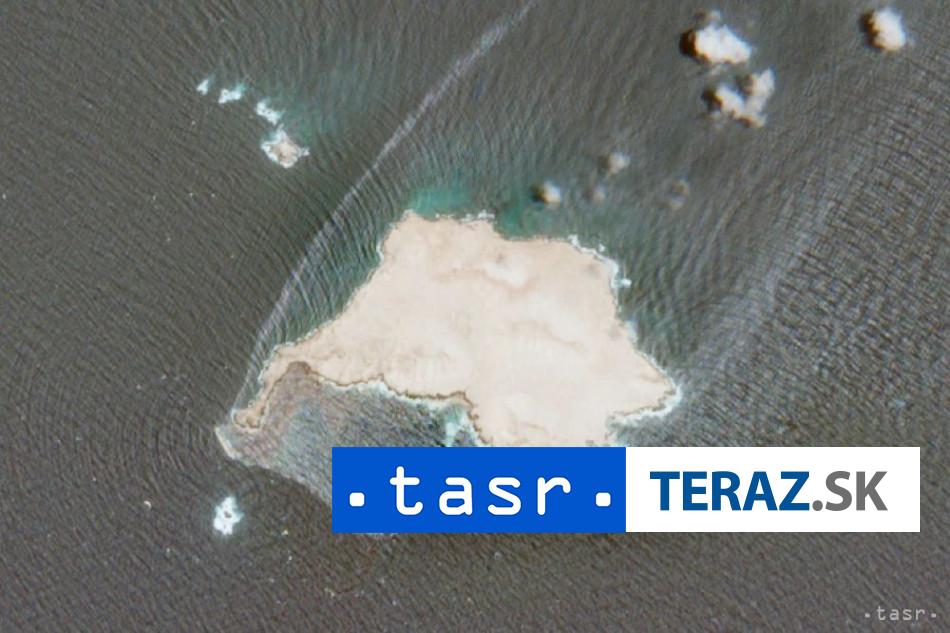Pre unik ropy z tankera pri Omane hrozi ekologicka katastrofa