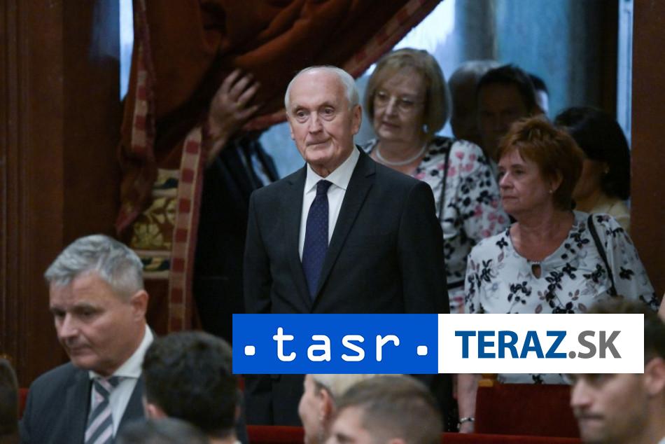 Prezident SR zablahozelal novozvolenemu madarskemu prezidentovi Bakovi
